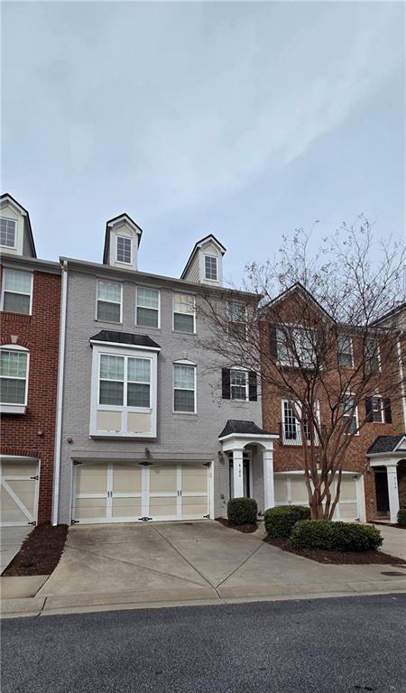 6150 Indian Wood Circle SE Property Photo 1