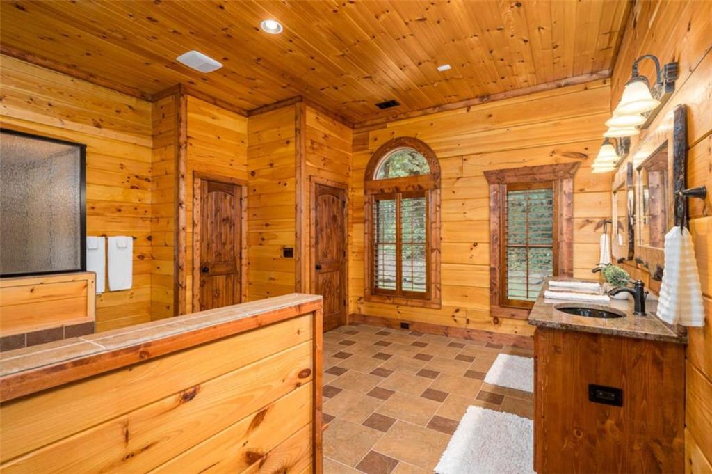 31 High Cliff Road Property Photo 17