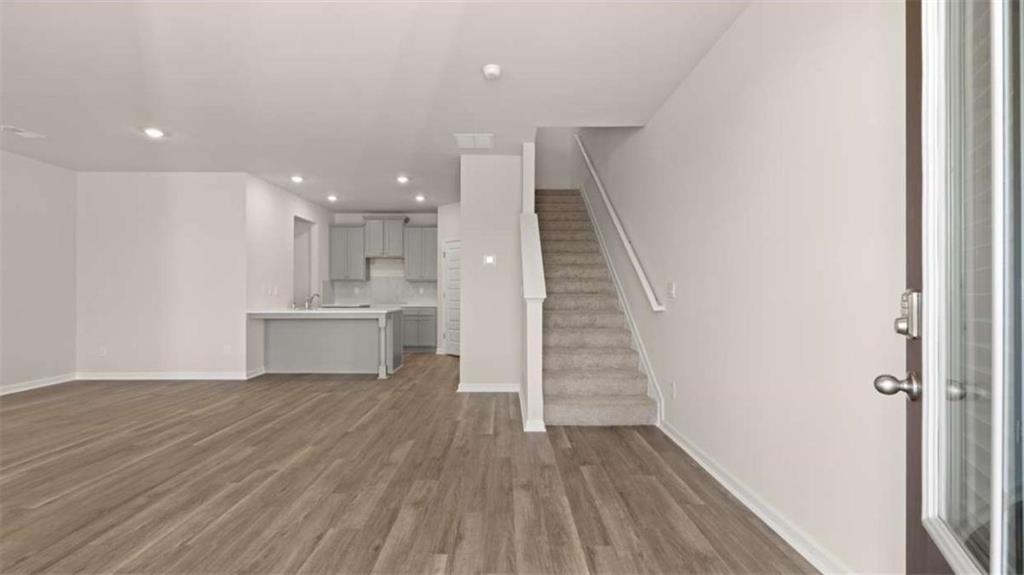 319 Tate Street Property Photo 10