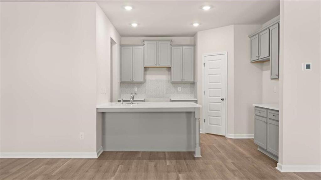319 Tate Street Property Photo 12