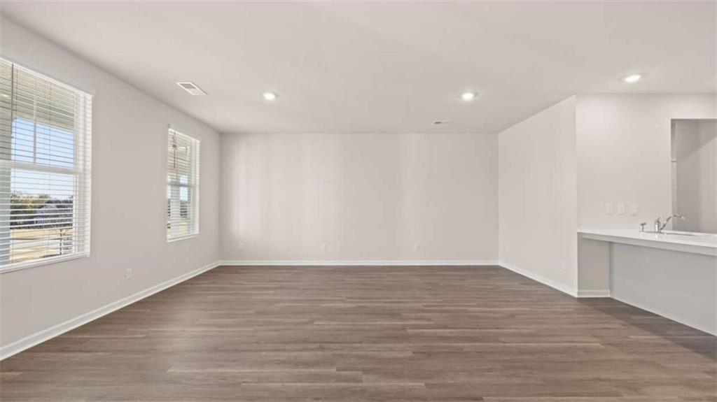 319 Tate Street Property Photo 17