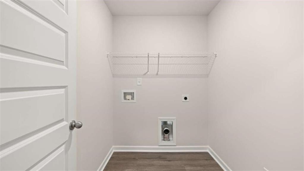 319 Tate Street Property Photo 32