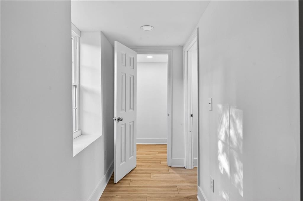 1939 Brannen Road Se Property Photo 23