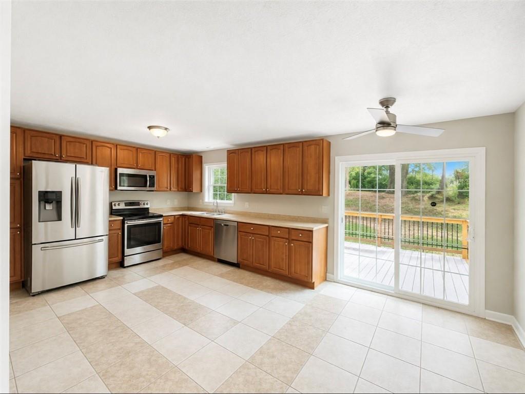 6692 Cambridge Drive Property Photo 3