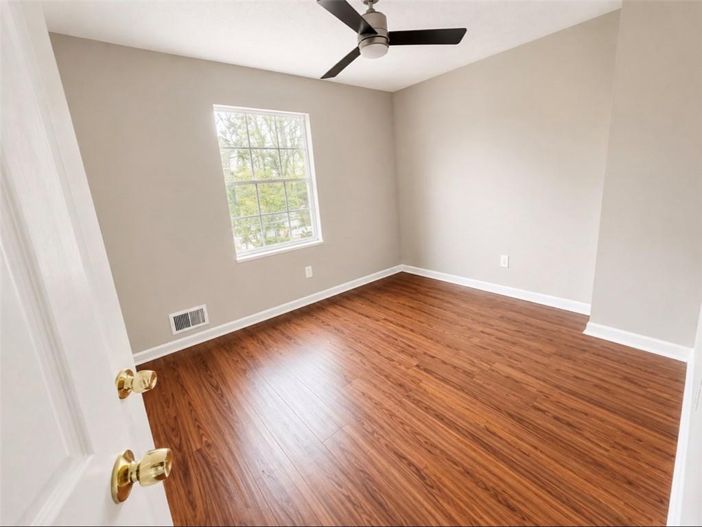 6692 Cambridge Drive Property Photo 5