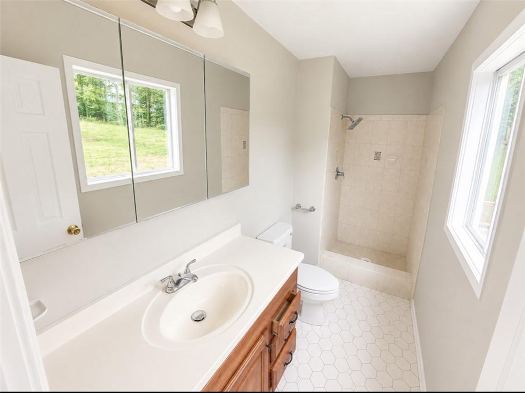 6692 Cambridge Drive Property Photo 7