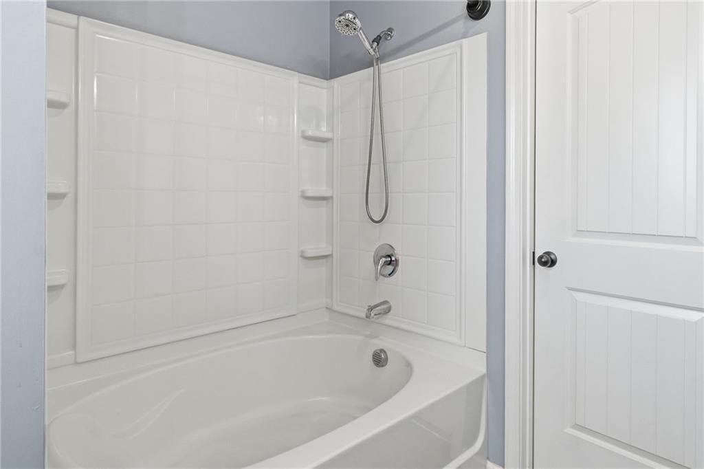112 Spring Way Square Property Photo 21