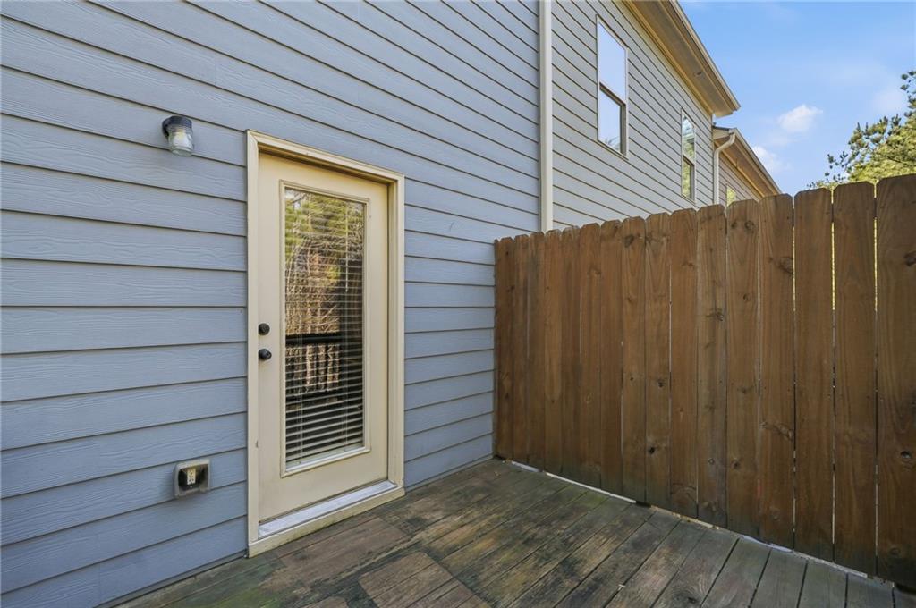 112 Spring Way Square Property Photo 30
