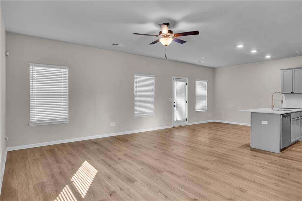 11608 Winston Drive Property Photo 3