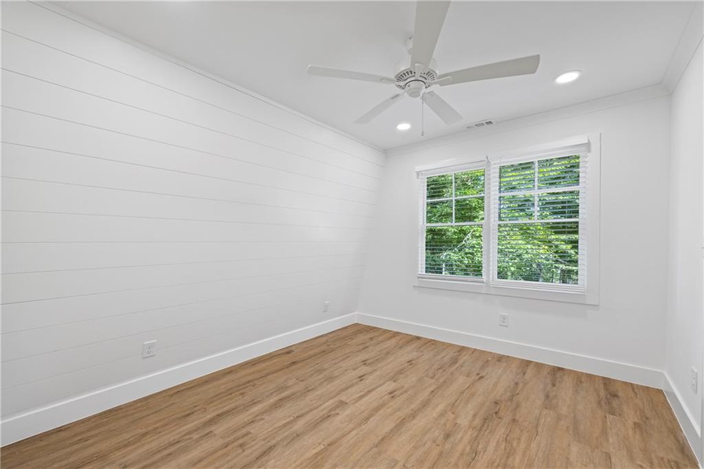 1243 Hooper Road Ne Property Photo 12