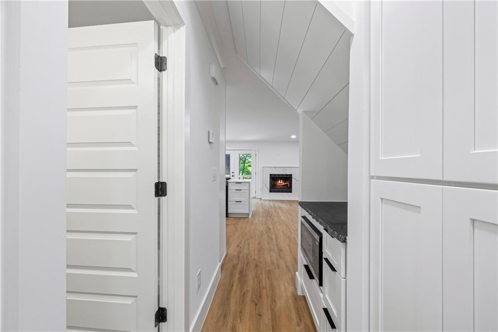 1243 Hooper Road Ne Property Photo 15