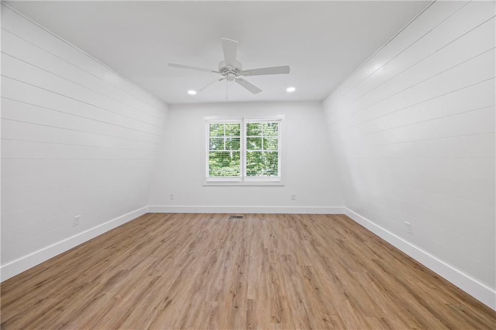 1243 Hooper Road Ne Property Photo 21