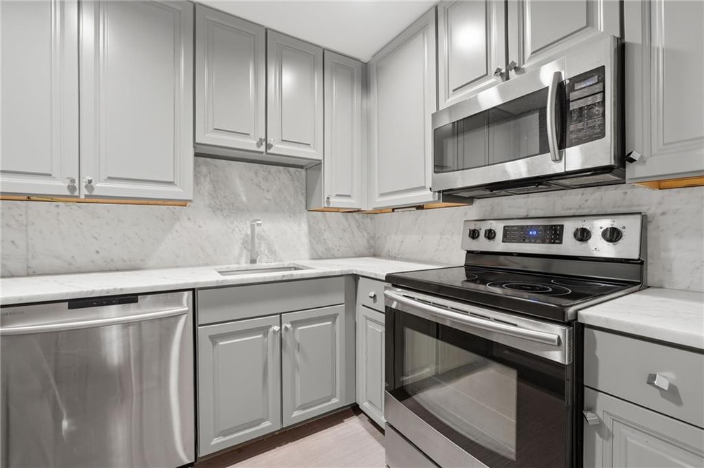 195 14th Street Ne Unit 312 Property Photo 17