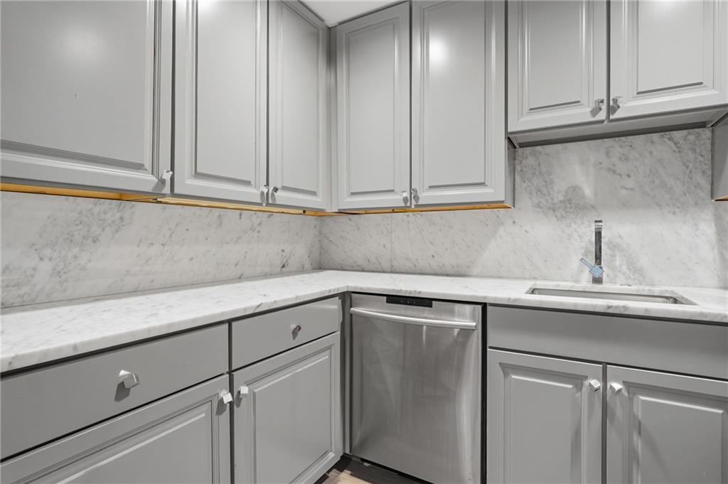 195 14th Street Ne Unit 312 Property Photo 18