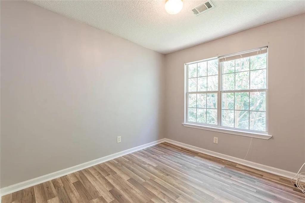 6708 Sunset Hills Boulevard Property Photo 18