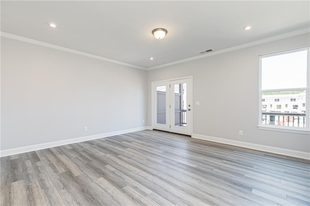 2925 Beaconwood Court Property Photo 6