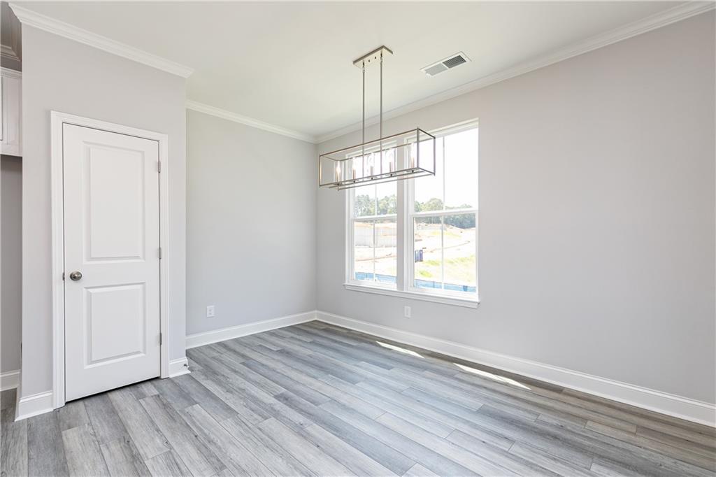2925 Beaconwood Court Property Photo 7