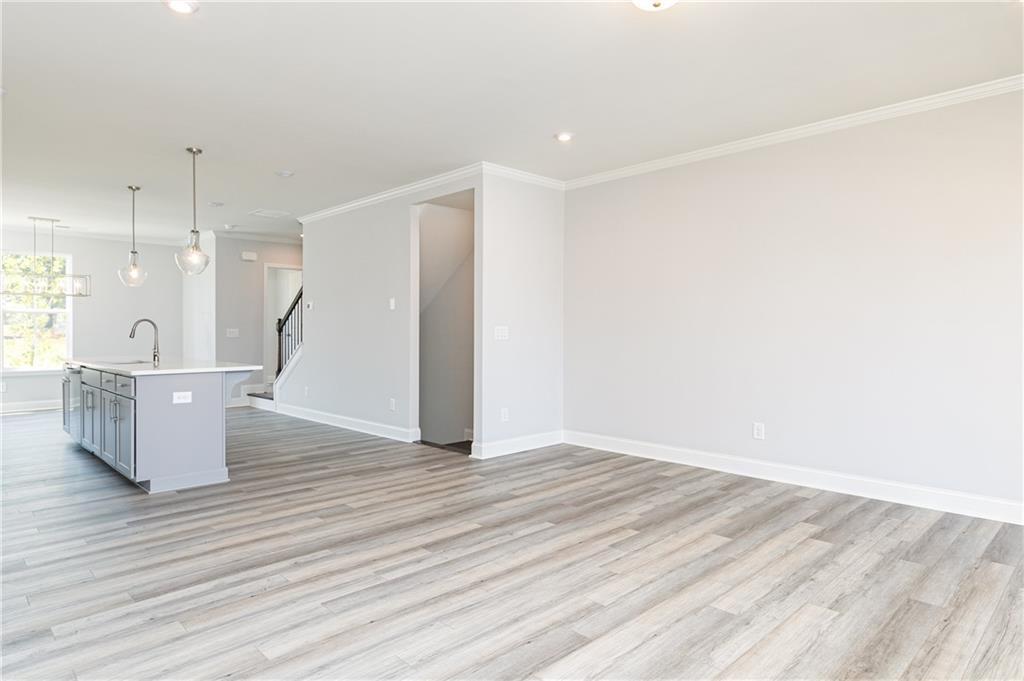 2925 Beaconwood Court Property Photo 11
