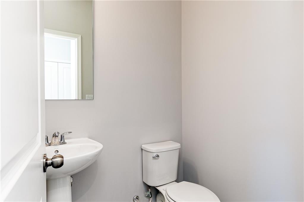 2925 Beaconwood Court Property Photo 19