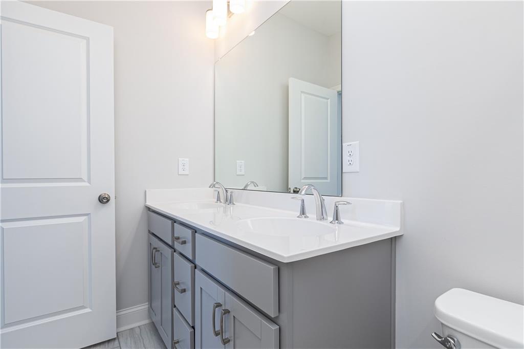 2925 Beaconwood Court Property Photo 26