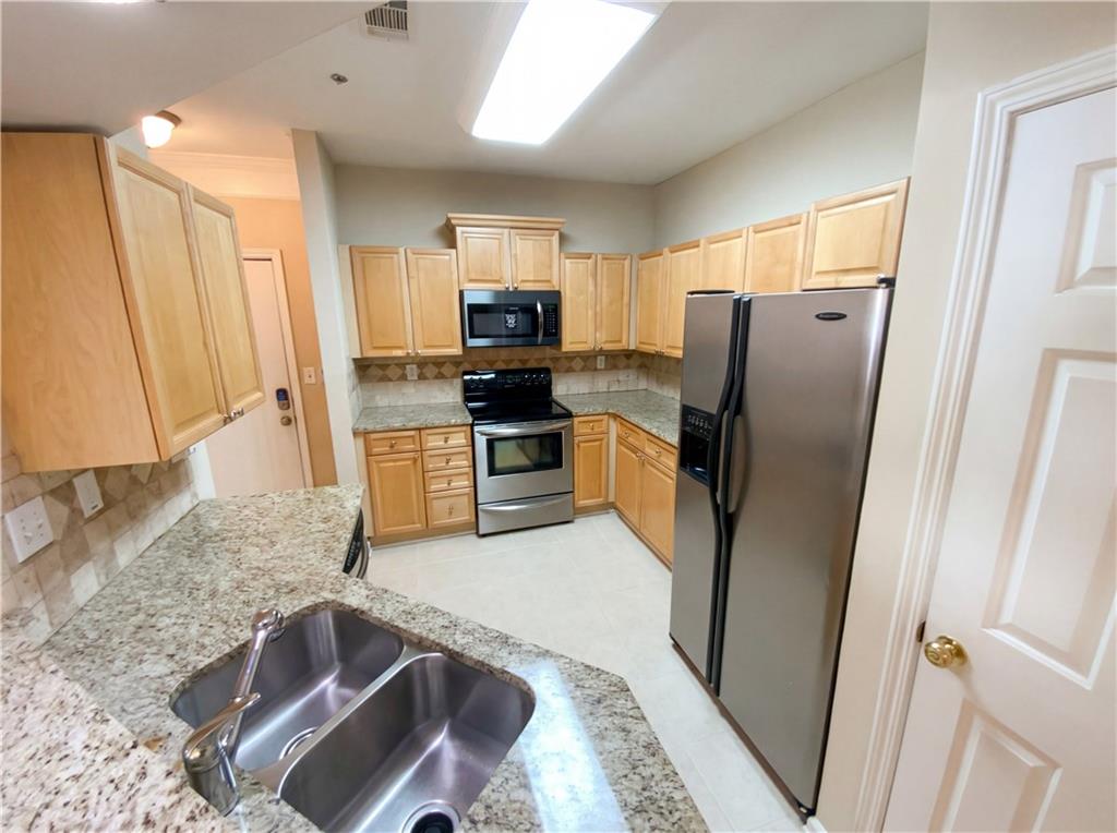522 Sandringham Drive Unit 522 Property Photo 2