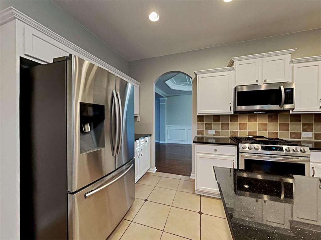 590 Simonton Crest Drive Property Photo 4