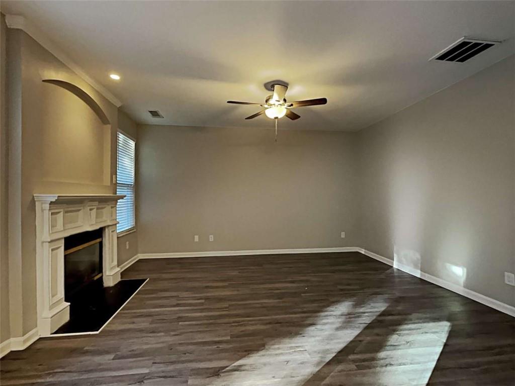 590 Simonton Crest Drive Property Photo 5