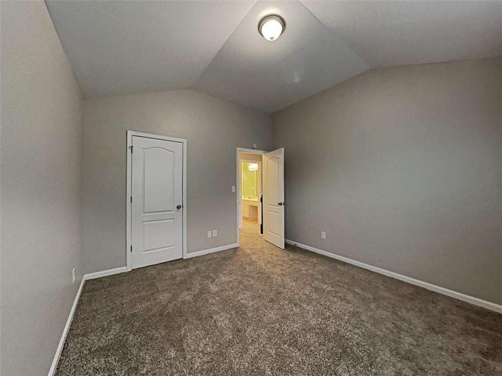 590 Simonton Crest Drive Property Photo 12