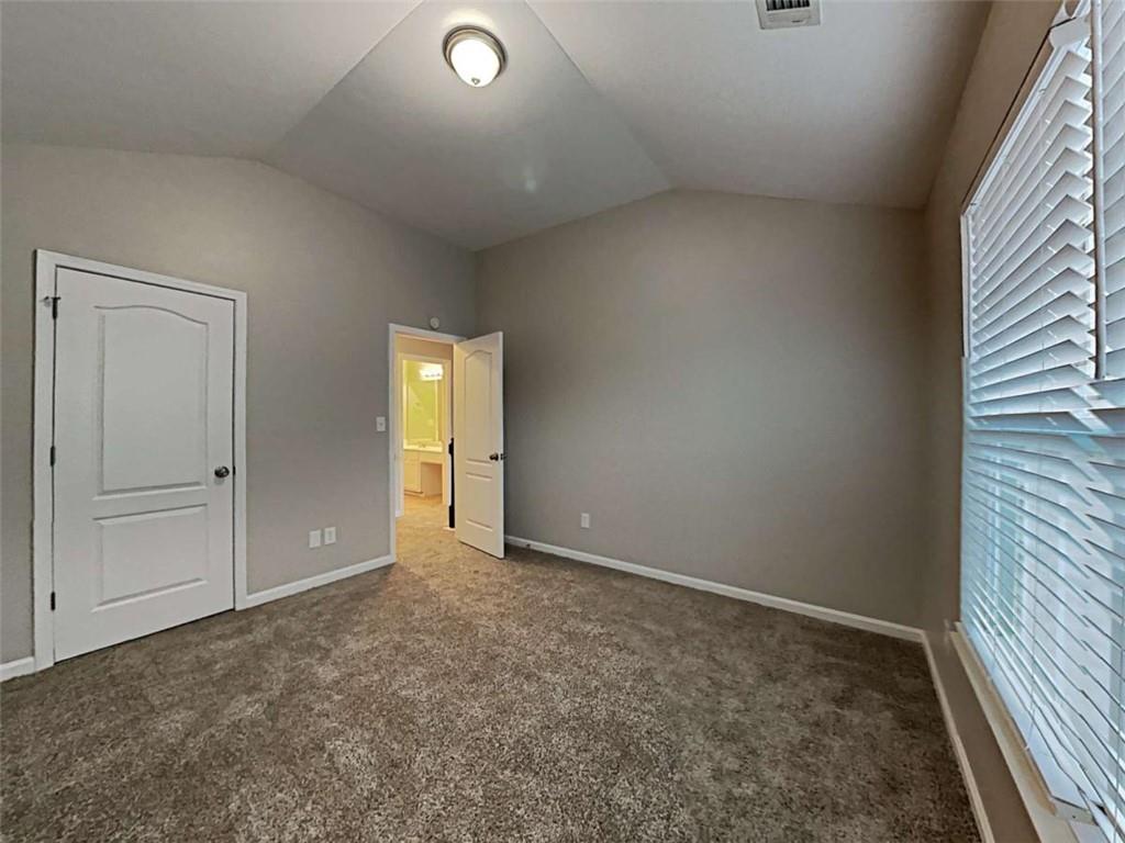 590 Simonton Crest Drive Property Photo 13