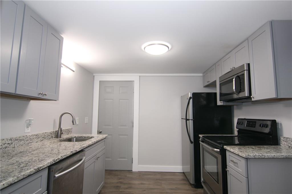 2187 Plantation Lane Unit B Property Photo 3