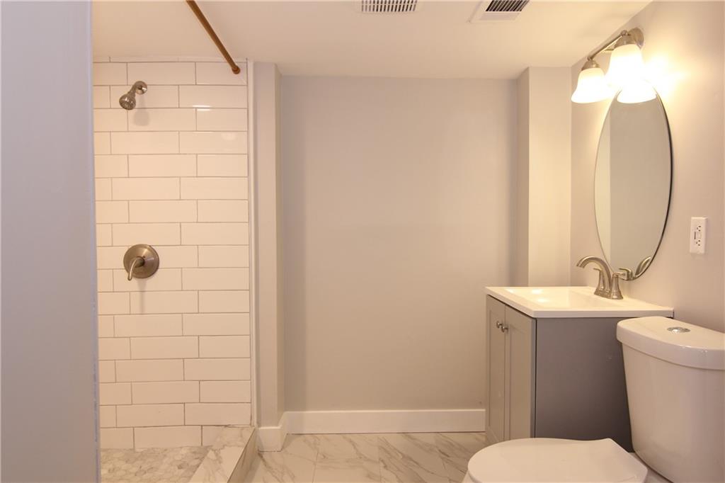 2187 Plantation Lane Unit B Property Photo 16