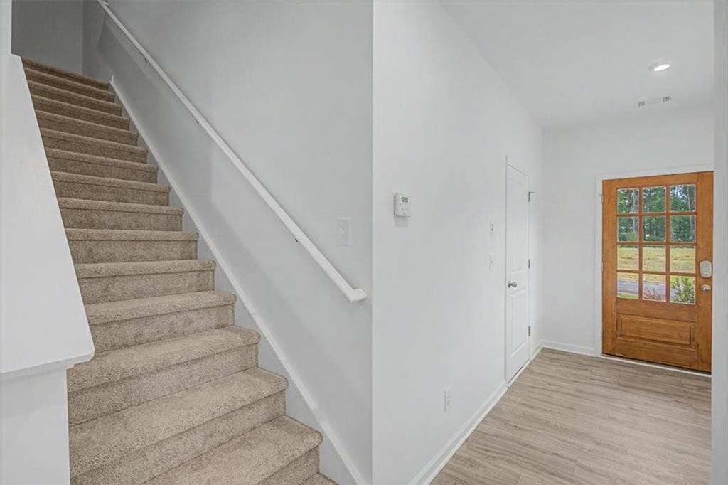 2042 Linda Drive Sw Property Photo 7