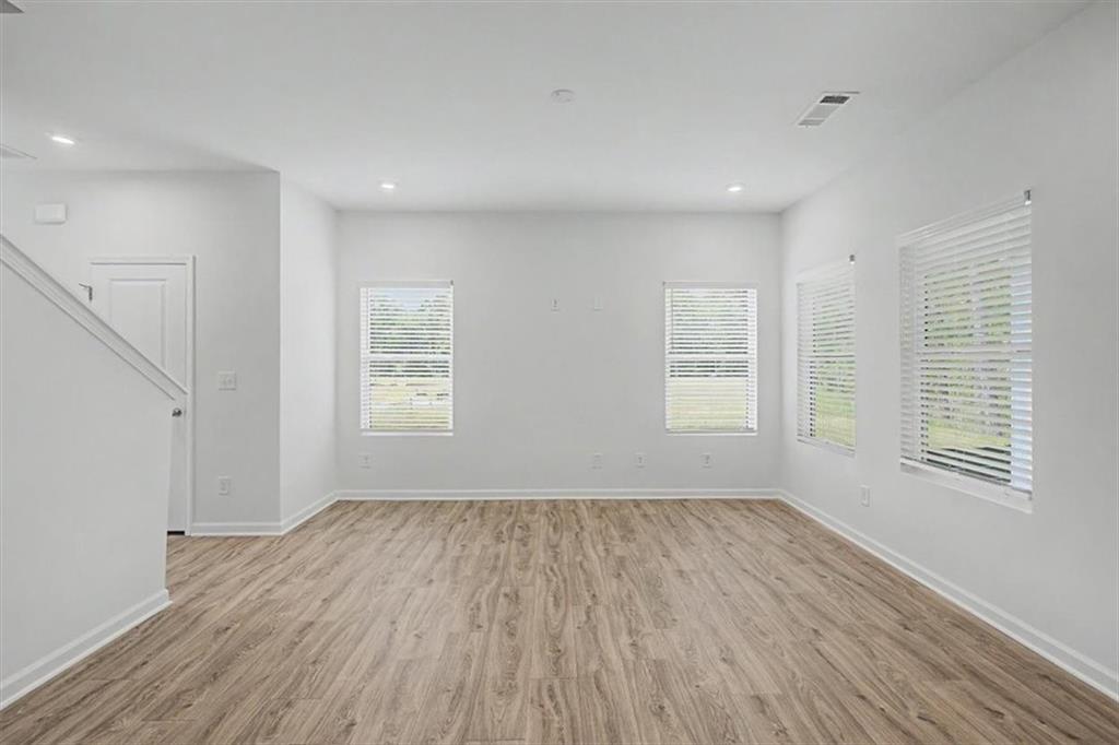2042 Linda Drive Sw Property Photo 11