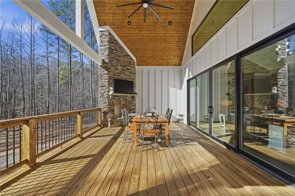 1785 Hubbard Road Property Photo 9