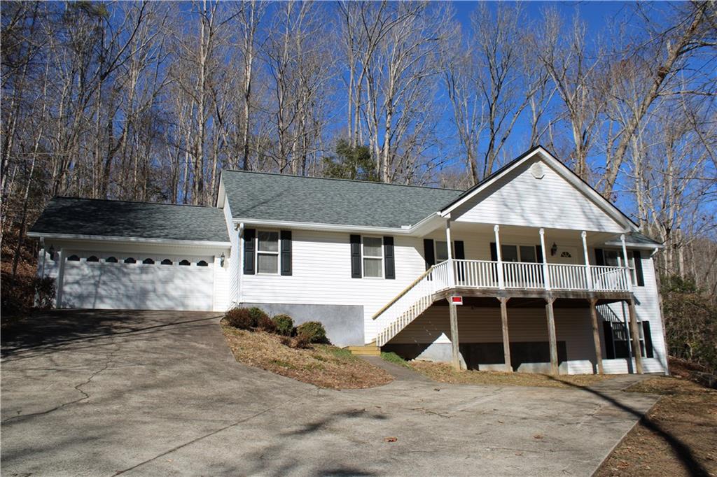 197 Holly Lane Property Photo 1
