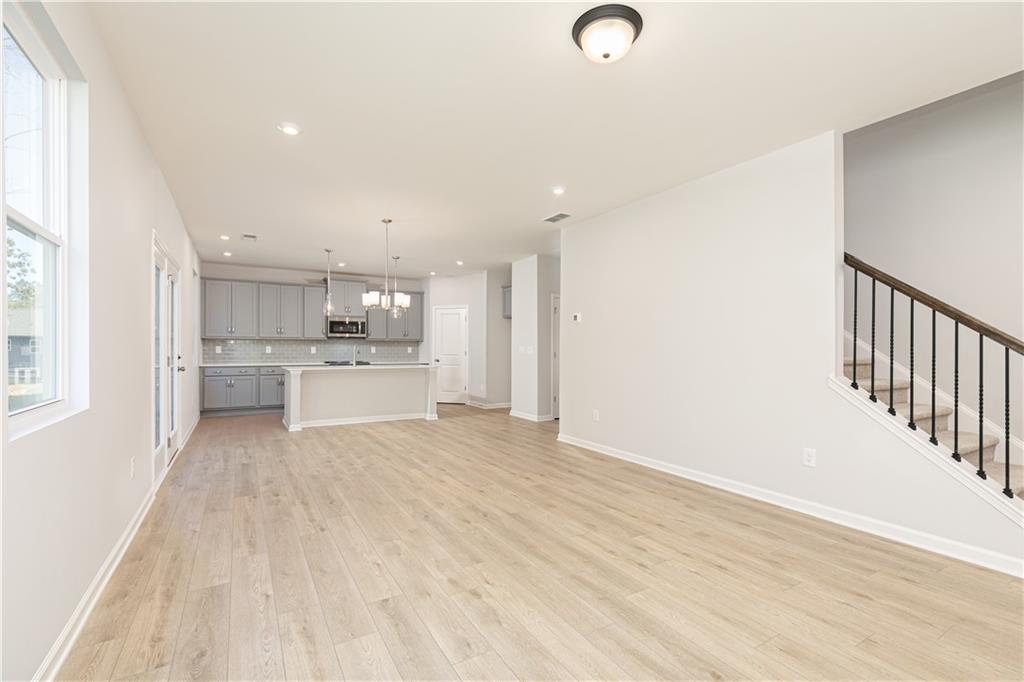 371 Jasmine Woods Drive Property Photo 13