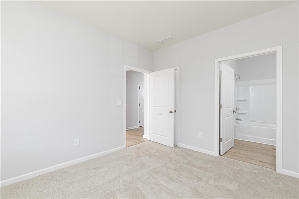 371 Jasmine Woods Drive Property Photo 15