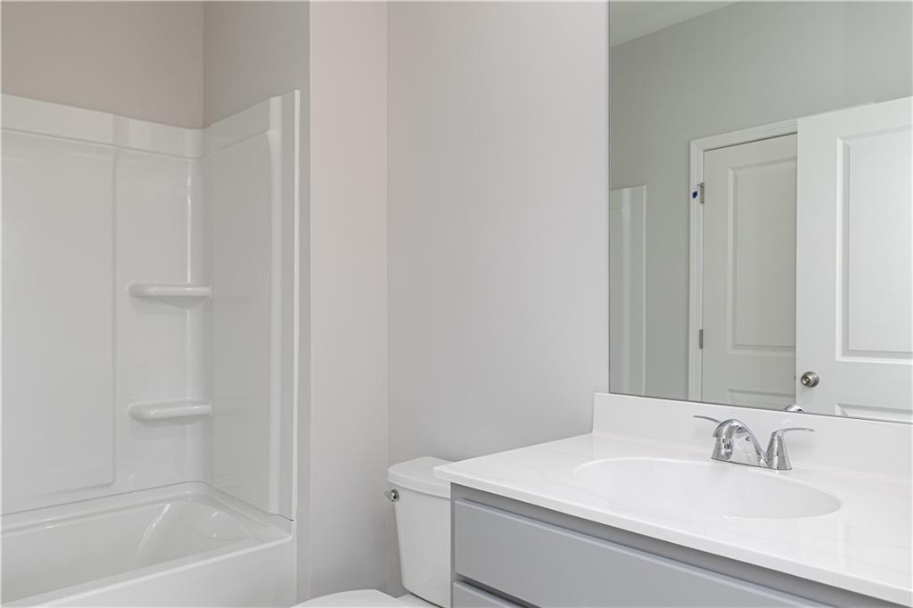 371 Jasmine Woods Drive Property Photo 16