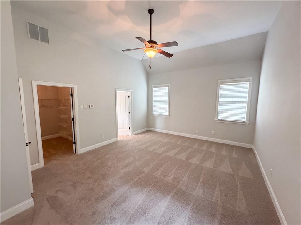 212 Westwind Drive Property Photo 4