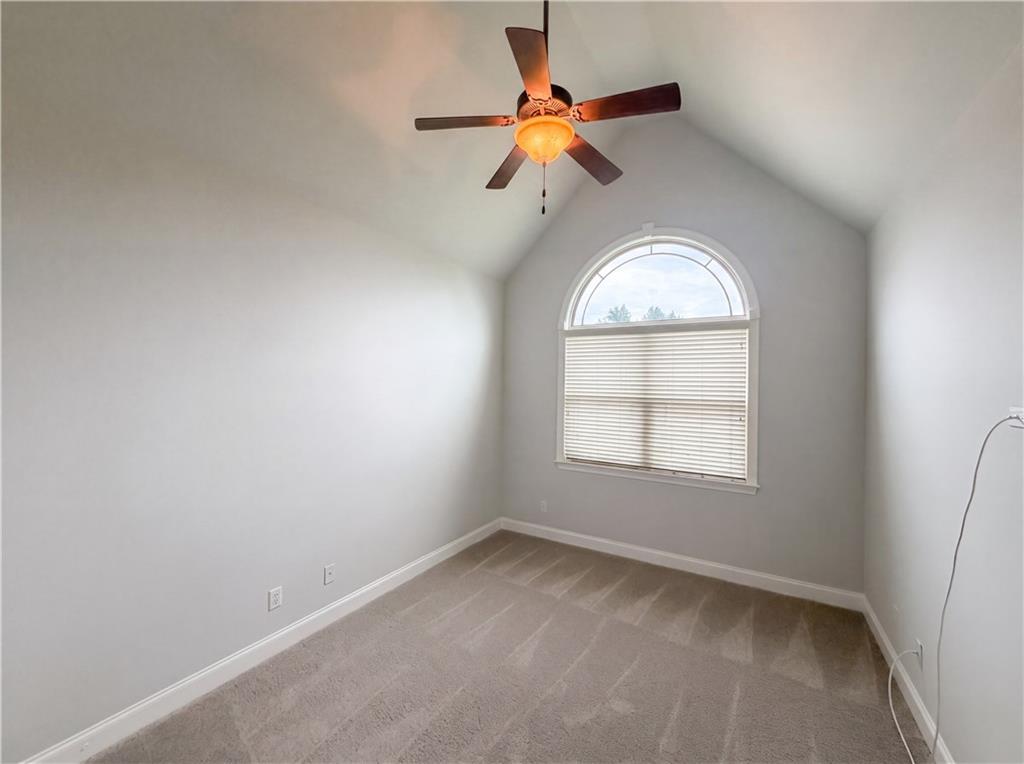 212 Westwind Drive Property Photo 10