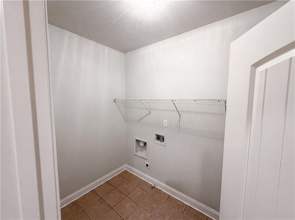 212 Westwind Drive Property Photo 20