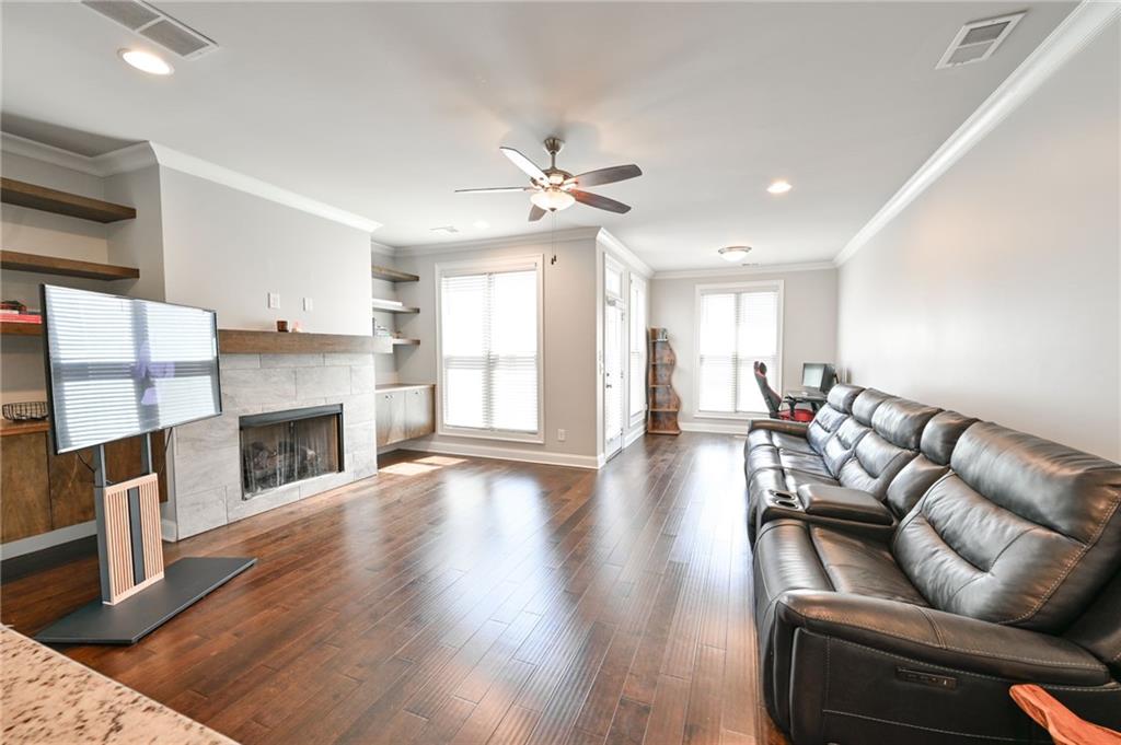 2177 Parkside Glen View Property Photo 6