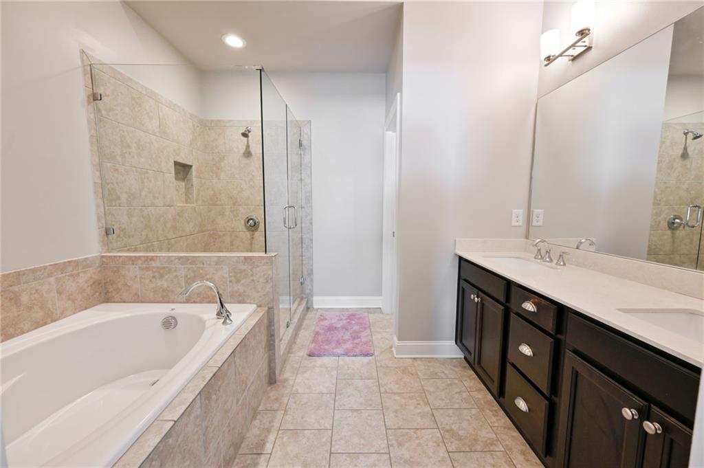 2177 Parkside Glen View Property Photo 13