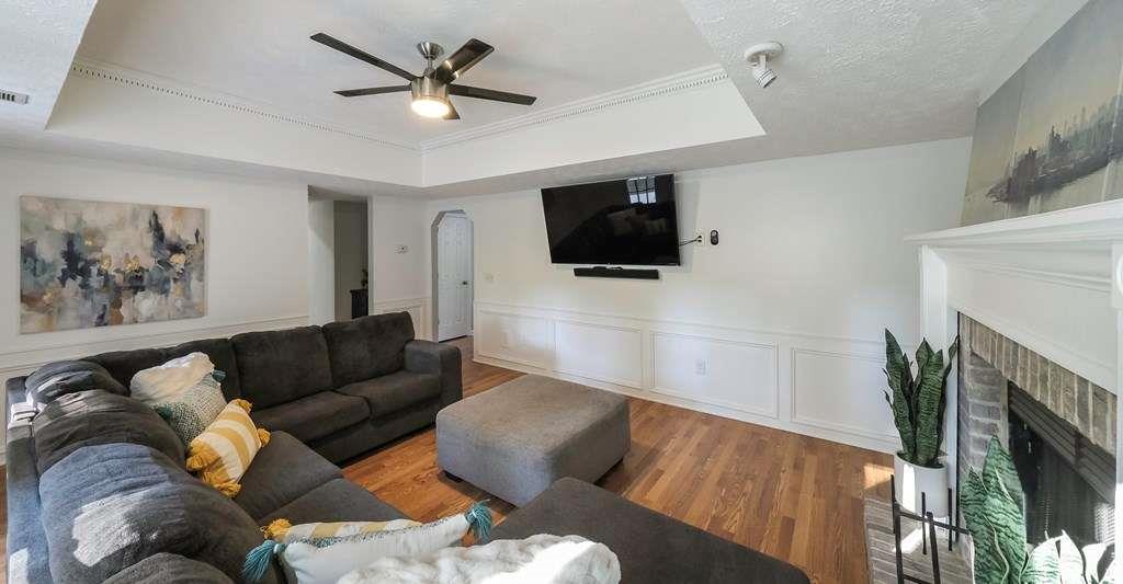 1928 Stonewood Drive Property Photo 11