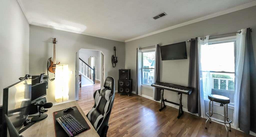 1928 Stonewood Drive Property Photo 14