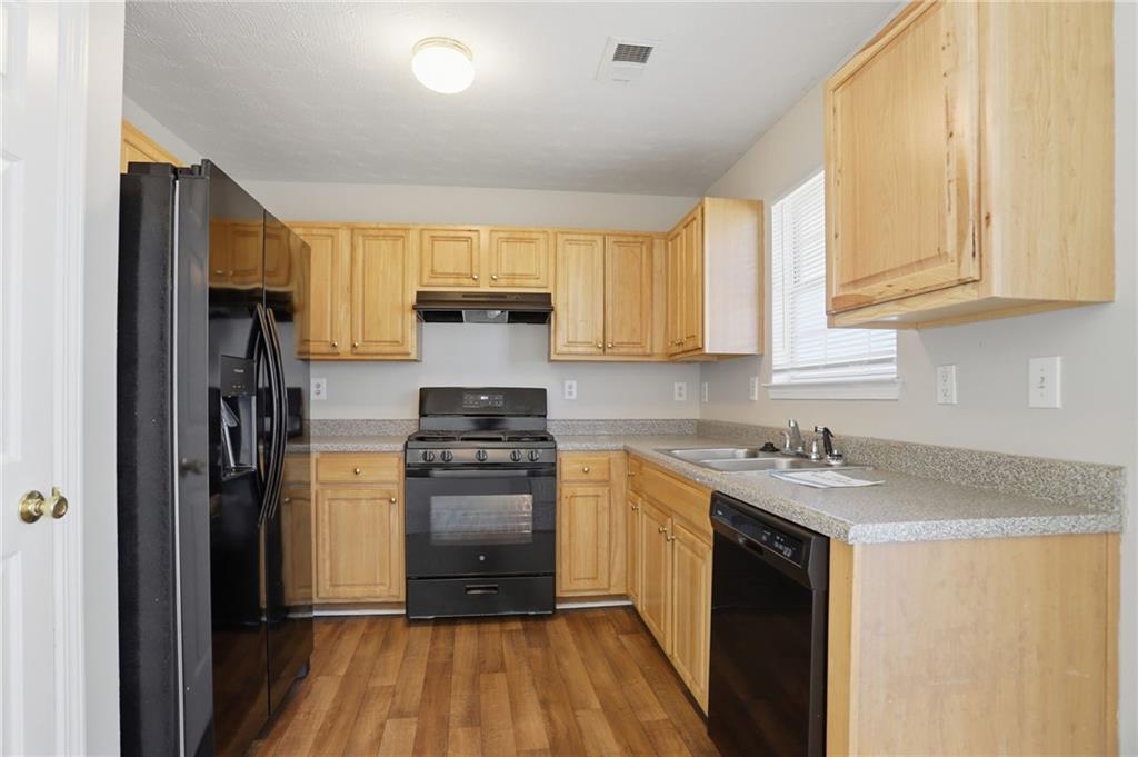 2631 S Hills Property Photo 12