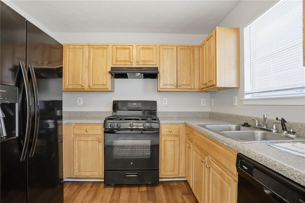 2631 S Hills Property Photo 13