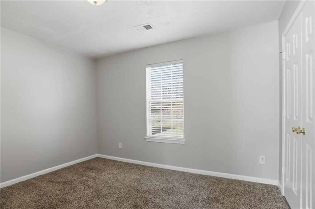 2631 S Hills Property Photo 18