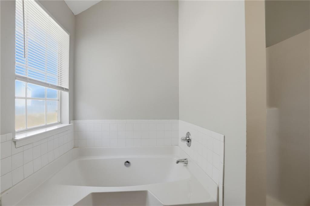 2631 S Hills Property Photo 24