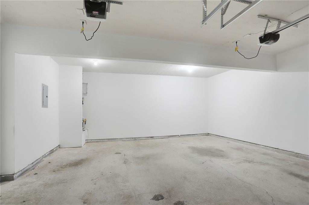 2631 S Hills Property Photo 27